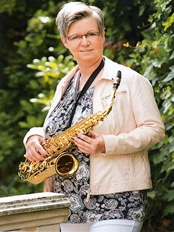 Lady of Saxophone